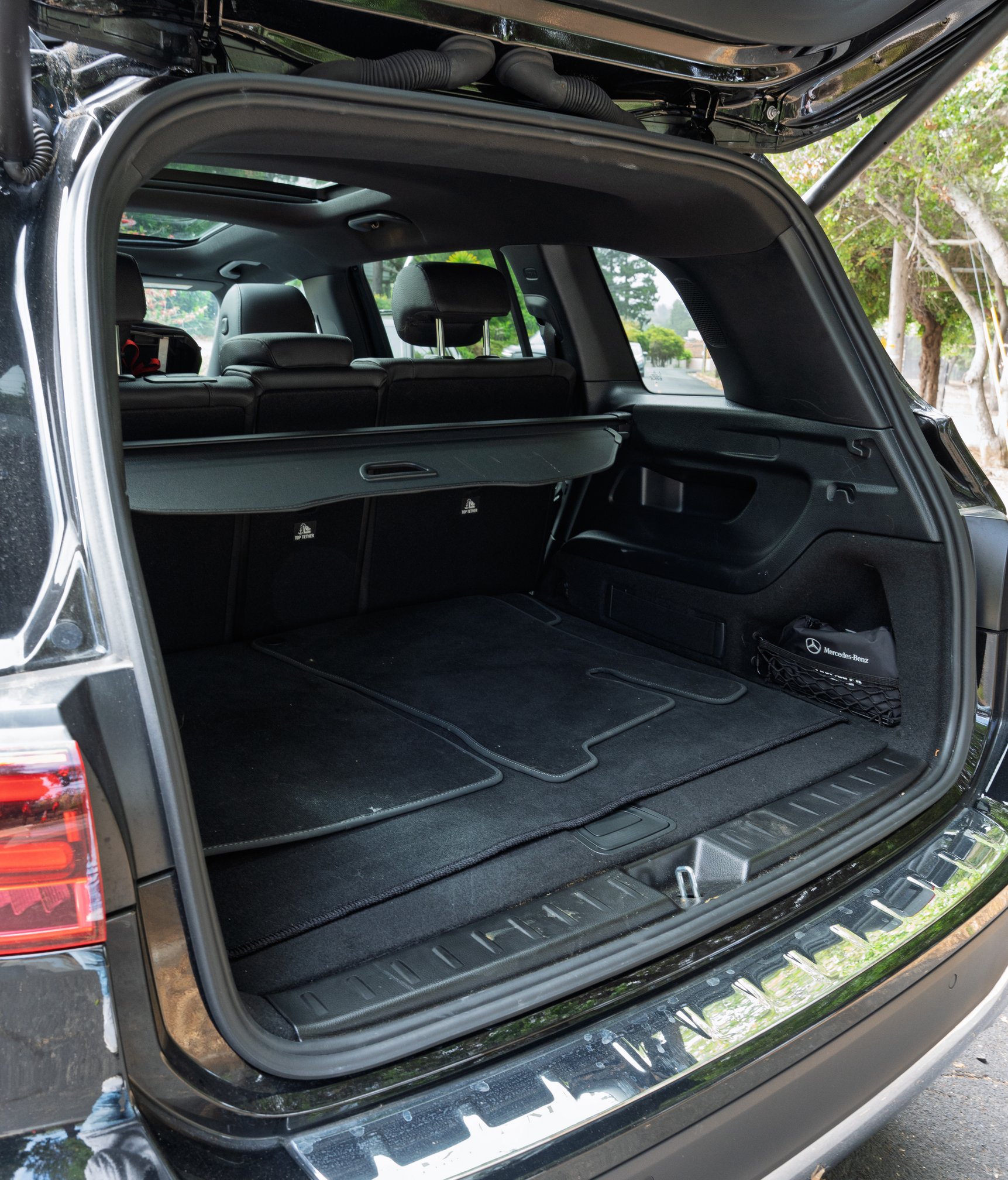 2024 Mercedes GLB 250 trunk