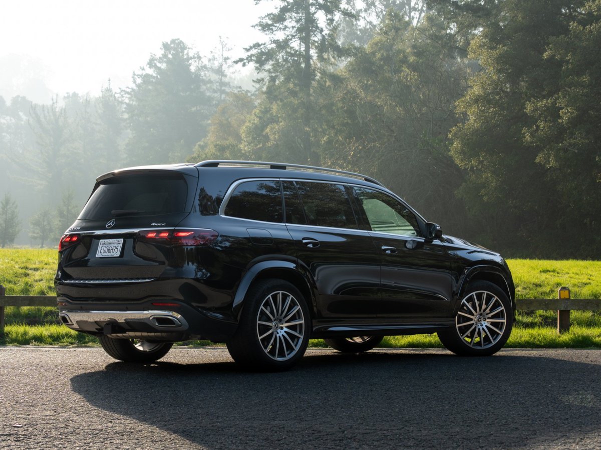 2025 Mercedes GLS 450 Review: Show Me the&nbsp;Money